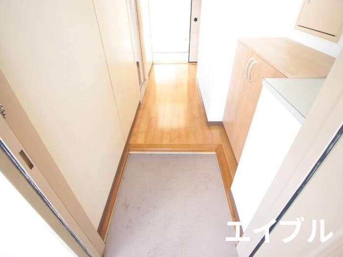 サンローレル宮内A棟の物件内観写真