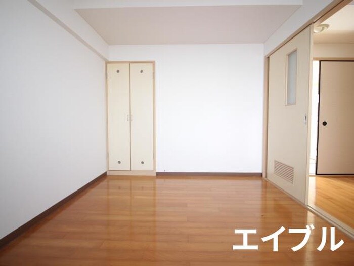 サンローレル宮内A棟の物件内観写真