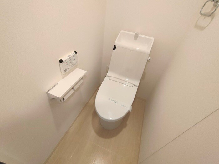 ラルウェンディ縮景園前イーストの物件内観写真