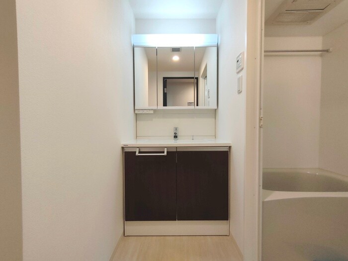 ラルウェンディ縮景園前イーストの物件内観写真