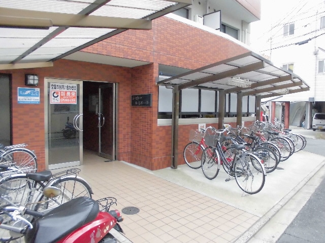 シャトールミエールの物件外観写真