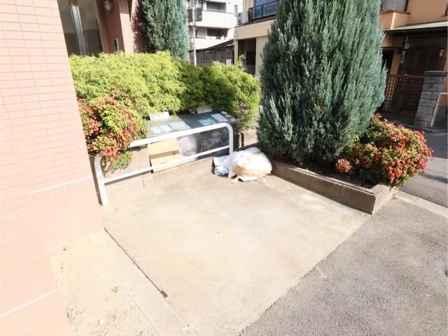 サントゥールくいな橋の物件外観写真