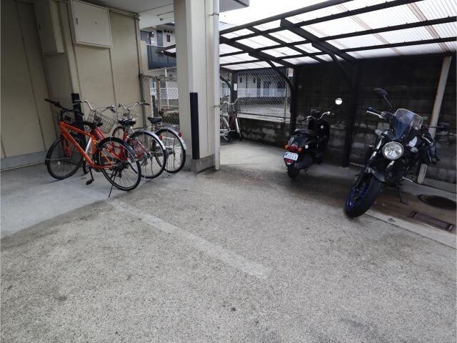 さわらびマンションの物件外観写真