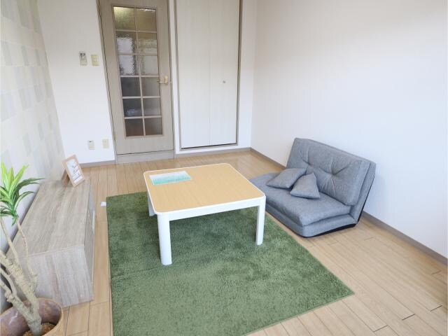 さわらびマンションの物件内観写真