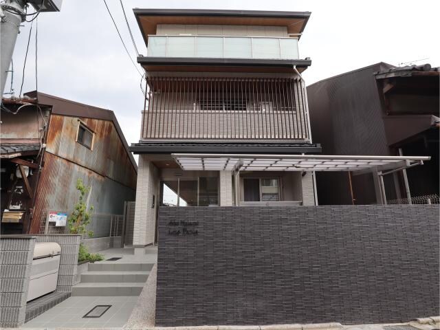 シャーメゾン　レボワの物件外観写真