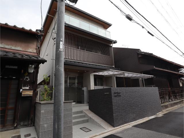 シャーメゾン　レボワの物件外観写真