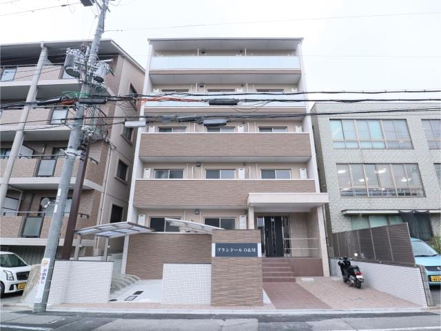 ブランドールO&Mの物件外観写真