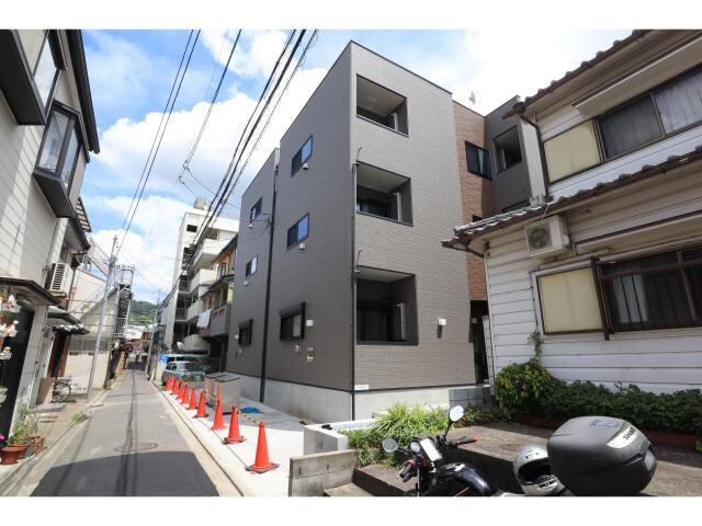 グレイスヒルアールアンドケイの物件外観写真