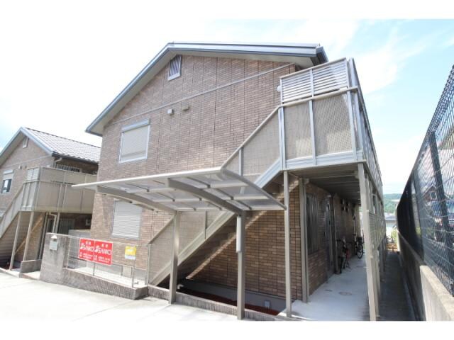 奈良県生駒郡平群町上庄３丁目の物件外観写真