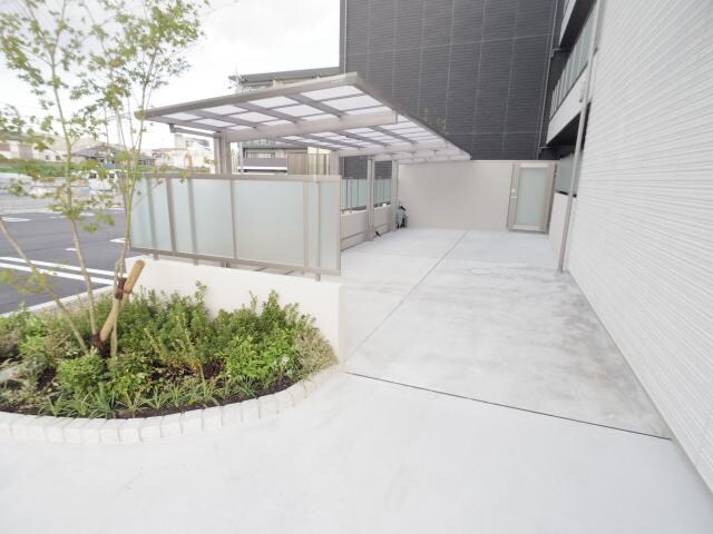 王寺駅 徒歩6分 1階の物件外観写真