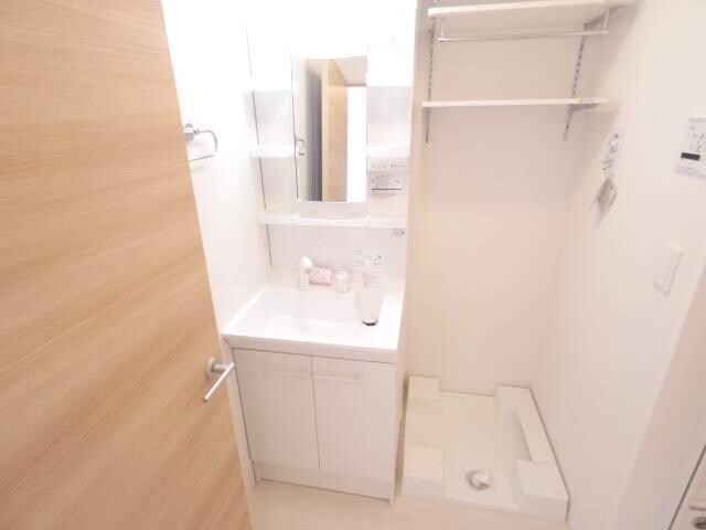 大輪田駅 徒歩1分 2階の物件内観写真