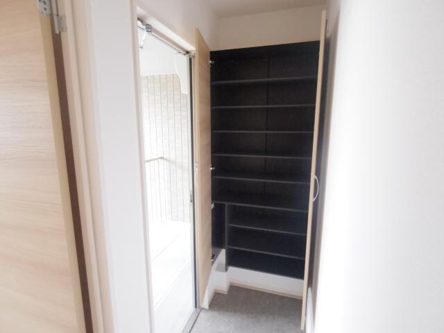 大輪田駅 徒歩1分 2階の物件内観写真