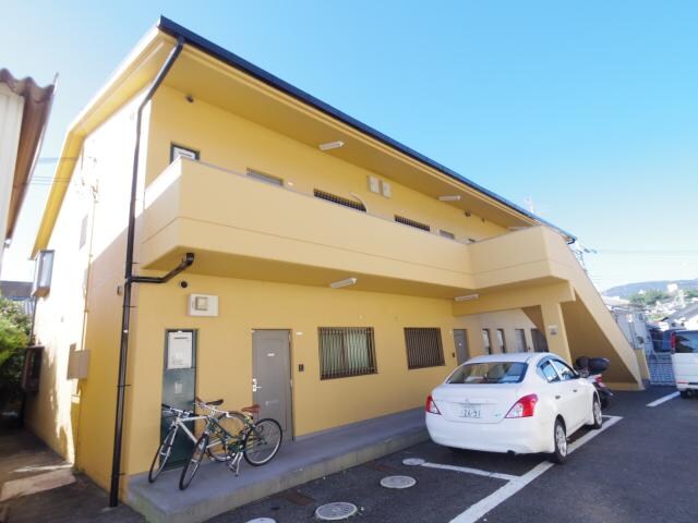 奈良県奈良市富雄川西１丁目の物件外観写真