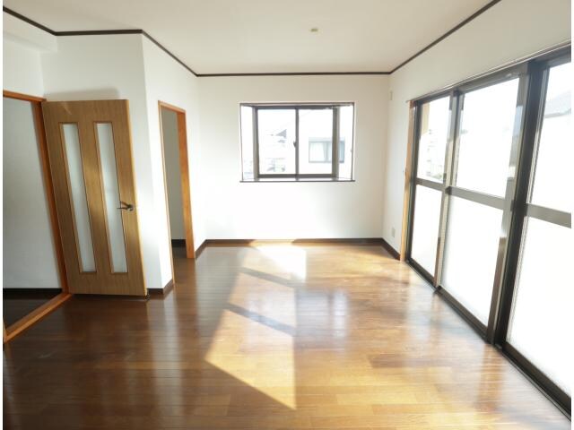 奈良県奈良市富雄川西1丁目マンション 2階の物件内観写真