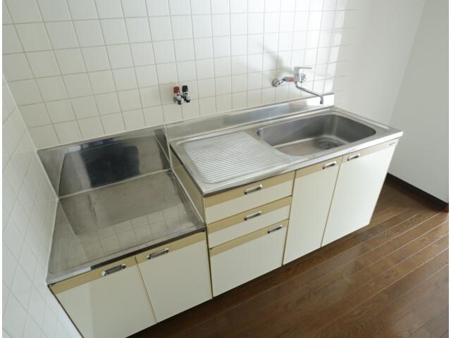 富雄駅 徒歩8分 2階の物件内観写真