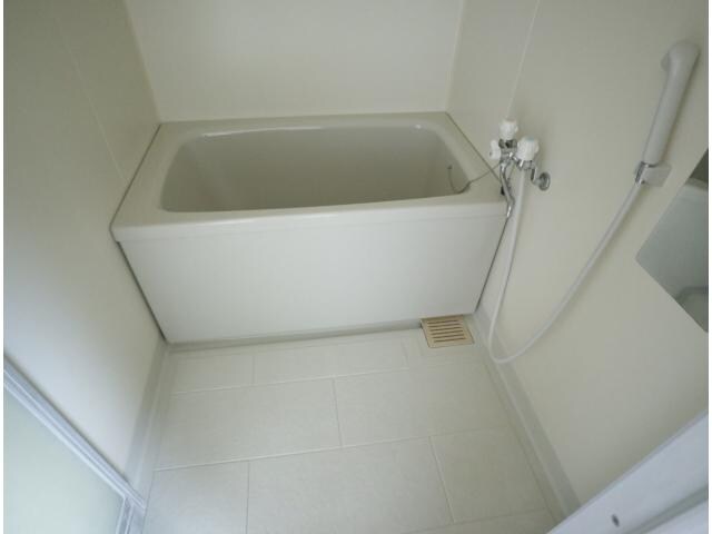 富雄駅 徒歩8分 2階の物件内観写真