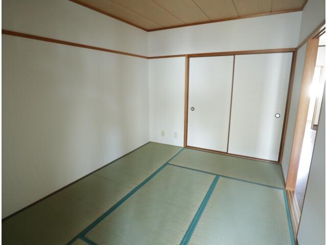 富雄駅 徒歩8分 2階の物件内観写真