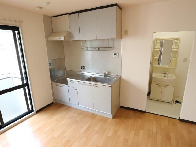 学園前駅 バス12分  西登美ヶ丘五丁目下車：停歩4分 2階の物件内観写真