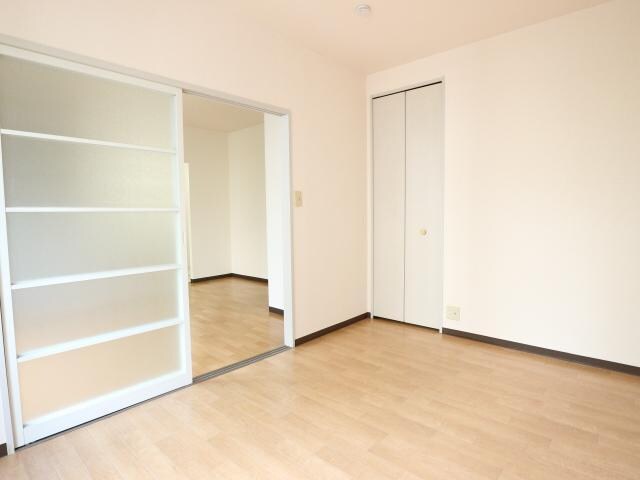 学園前駅 バス12分  西登美ヶ丘五丁目下車：停歩4分 2階の物件内観写真