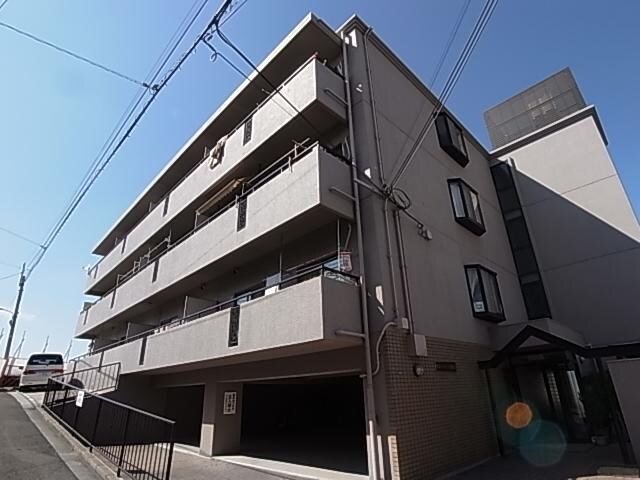 学園前駅 徒歩8分の物件外観写真