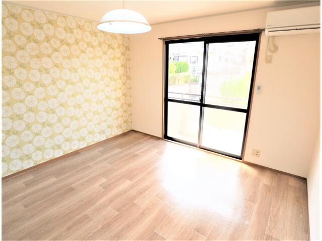 奈良県奈良市南登美ヶ丘ハイツ 2階の物件内観写真