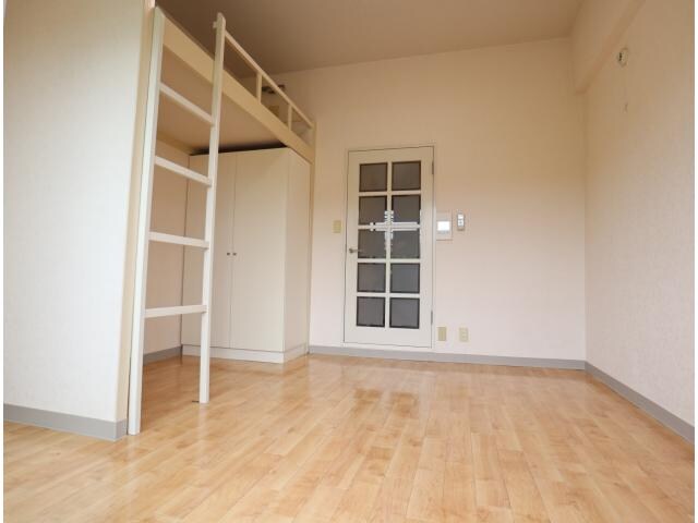 富雄駅 徒歩9分 2階の物件内観写真