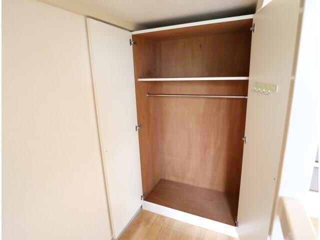 富雄駅 徒歩9分 2階の物件内観写真