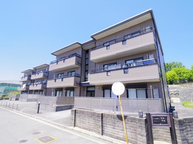 学園前駅 バス12分  松陽台2丁目下車：停歩5分 3階の物件外観写真