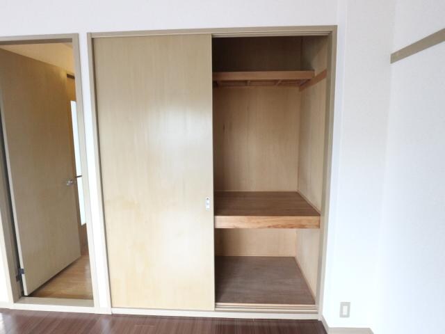 学園前駅 バス12分  松陽台2丁目下車：停歩5分 3階の物件内観写真