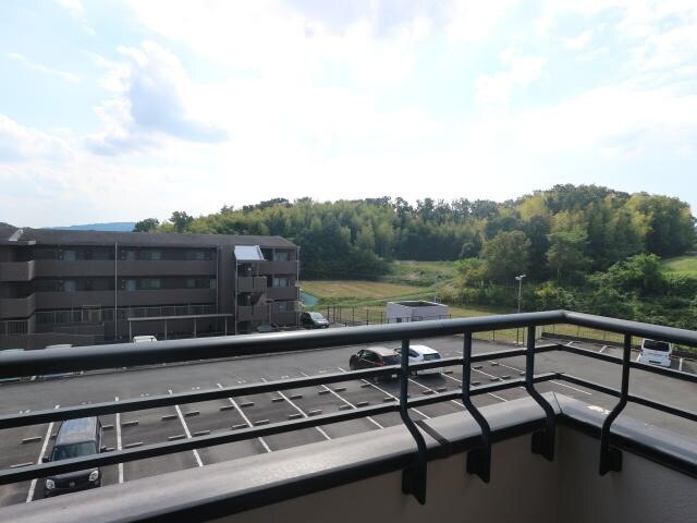 学園前駅 バス12分  松陽台2丁目下車：停歩5分 3階の物件内観写真