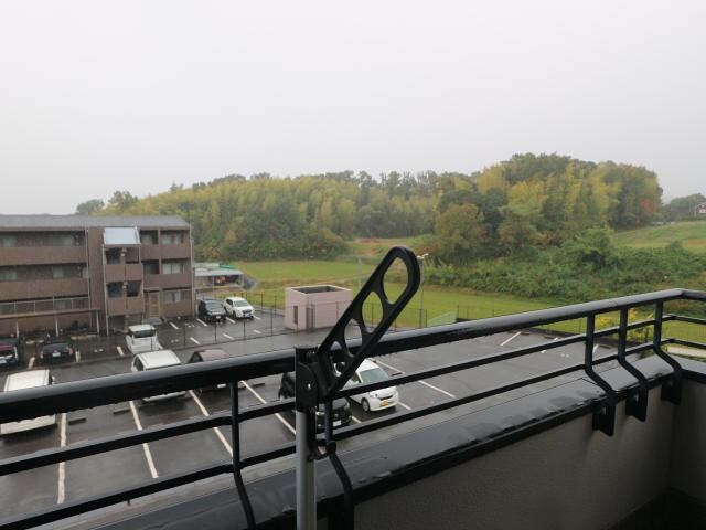 学園前駅 バス12分  松陽台2丁目下車：停歩5分 3階の物件内観写真