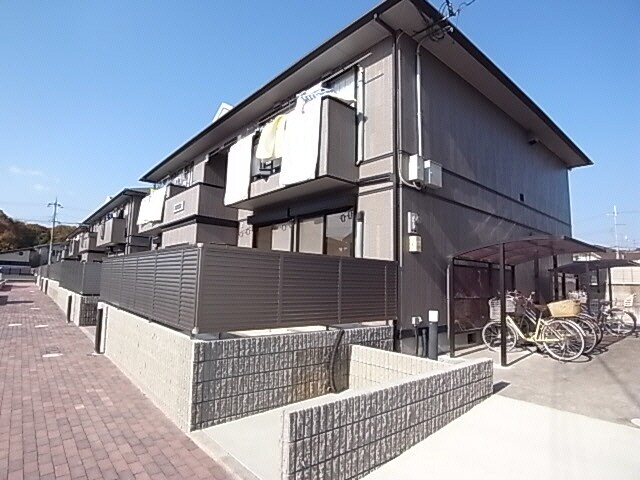 奈良県奈良市松陽台４丁目の物件外観写真