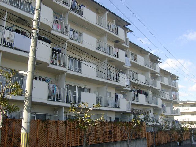 学園前駅 徒歩8分 1階の物件外観写真