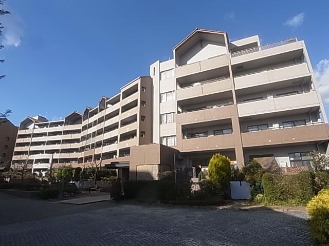 奈良県奈良市中登美ヶ丘４丁目の物件外観写真