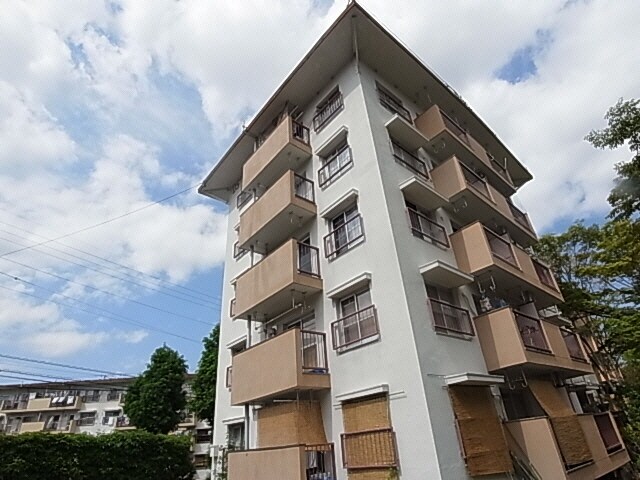 奈良県奈良市中登美ヶ丘１丁目の物件外観写真