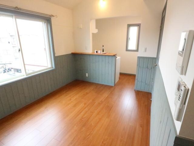 奈良県奈良市三松1丁目コーポ 2階の物件内観写真