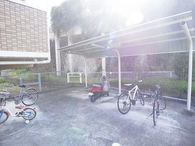 富雄駅 徒歩25分 2階の物件外観写真