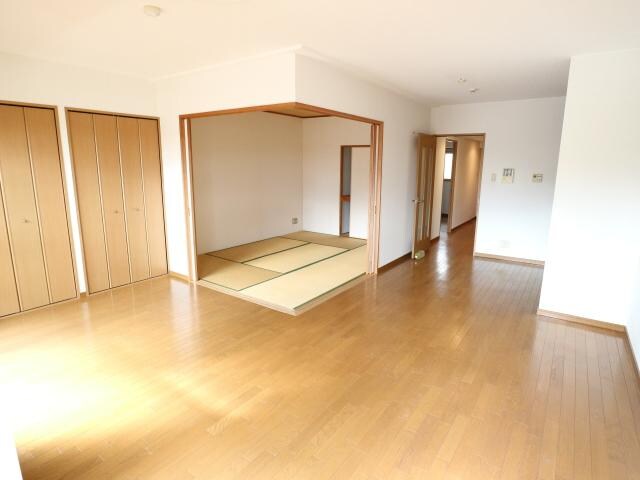 富雄駅 徒歩25分 2階の物件内観写真