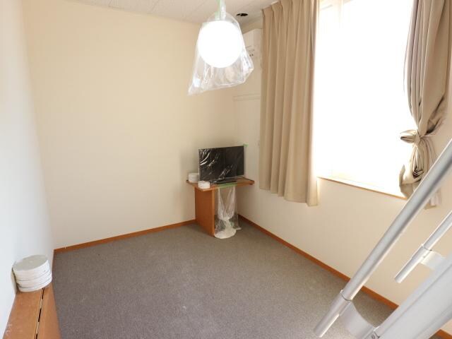 富雄駅 徒歩10分 2階の物件内観写真