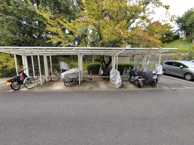 学園前駅 バス8分  中山町西二丁目下車：停歩5分 2階の物件外観写真