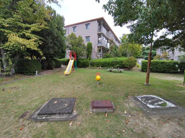 学園前駅 バス8分  中山町西二丁目下車：停歩5分 2階の物件外観写真