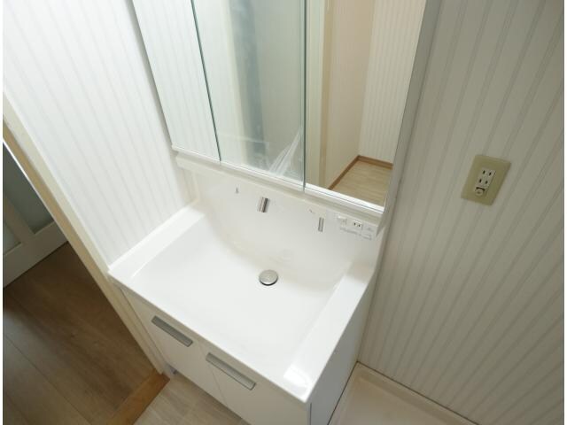 学園前駅 バス8分  中山町西二丁目下車：停歩5分 2階の物件内観写真