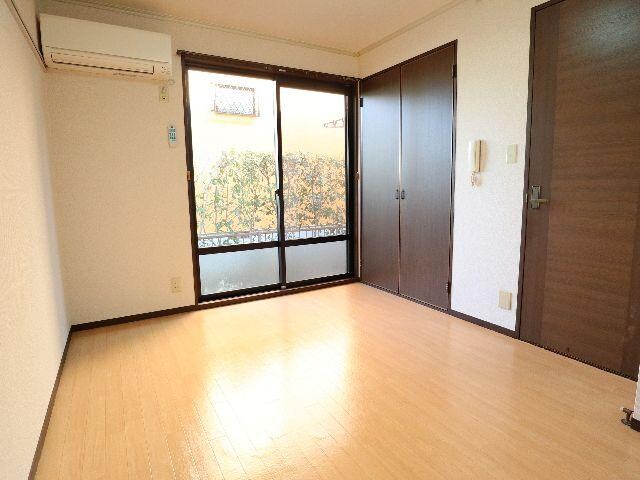 奈良県生駒市元町2丁目ハイツ 1階の物件内観写真