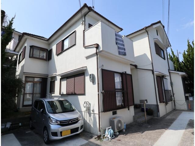 奈良県生駒市軽井沢町の物件外観写真