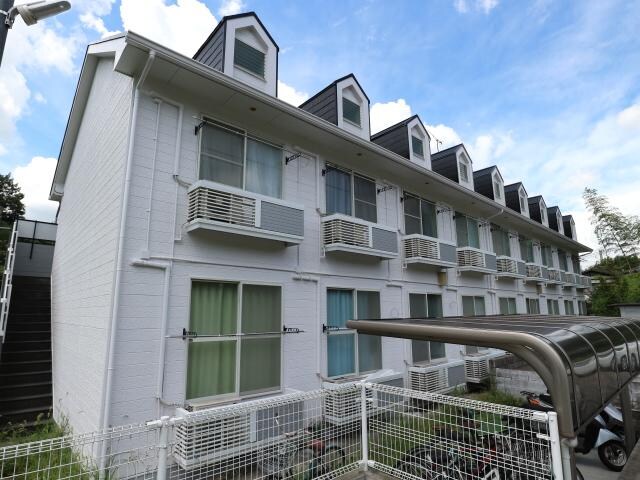 奈良県生駒市東菜畑２丁目の物件外観写真