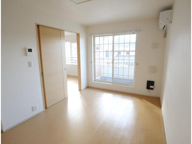 生駒駅 バス11分  稲倉下車：停歩3分 2階の物件内観写真