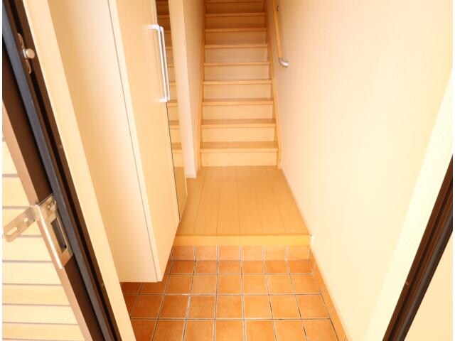 生駒駅 バス11分  稲倉下車：停歩3分 2階の物件内観写真