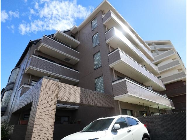 奈良県奈良市三条栄町の物件外観写真