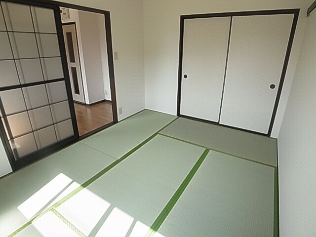 奈良駅 バス6分  大安寺下車：停歩3分 2階の物件内観写真