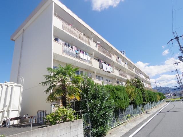 奈良県奈良市大安寺３丁目の物件外観写真